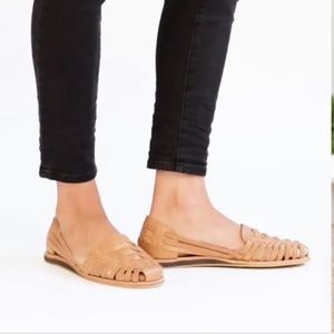 Nisolo Hurache Flat in Almond - great summer sandal!